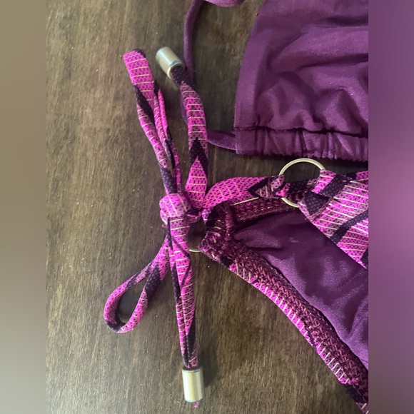 EUC XS VITAMIN A BIKINI WORN ONCE CLEAN TOP AND BOTTOM - Picture 3 of 8
